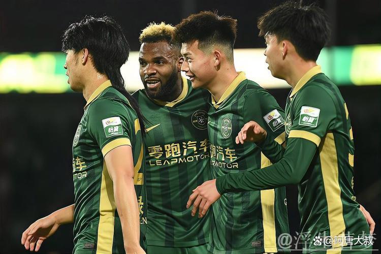 布彭扎梅开二度助攻建功 浙江队大胜深圳新鹏城